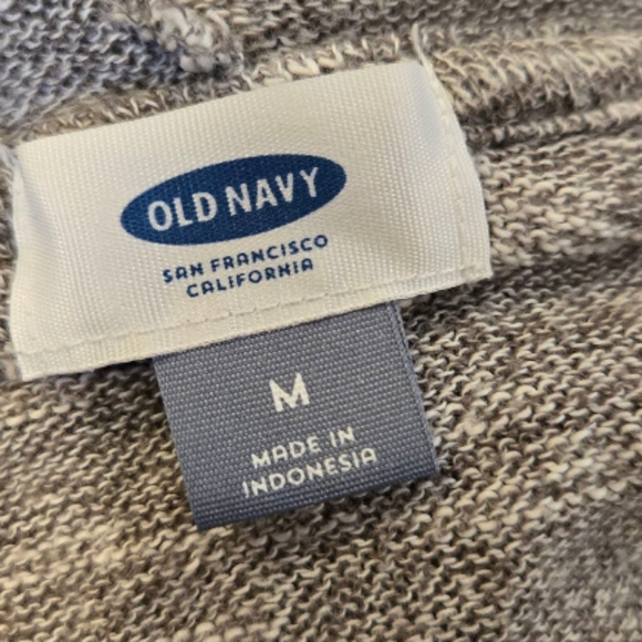Old Navy Women's Light Gray Knit Hoodie - Picture 2 of 4